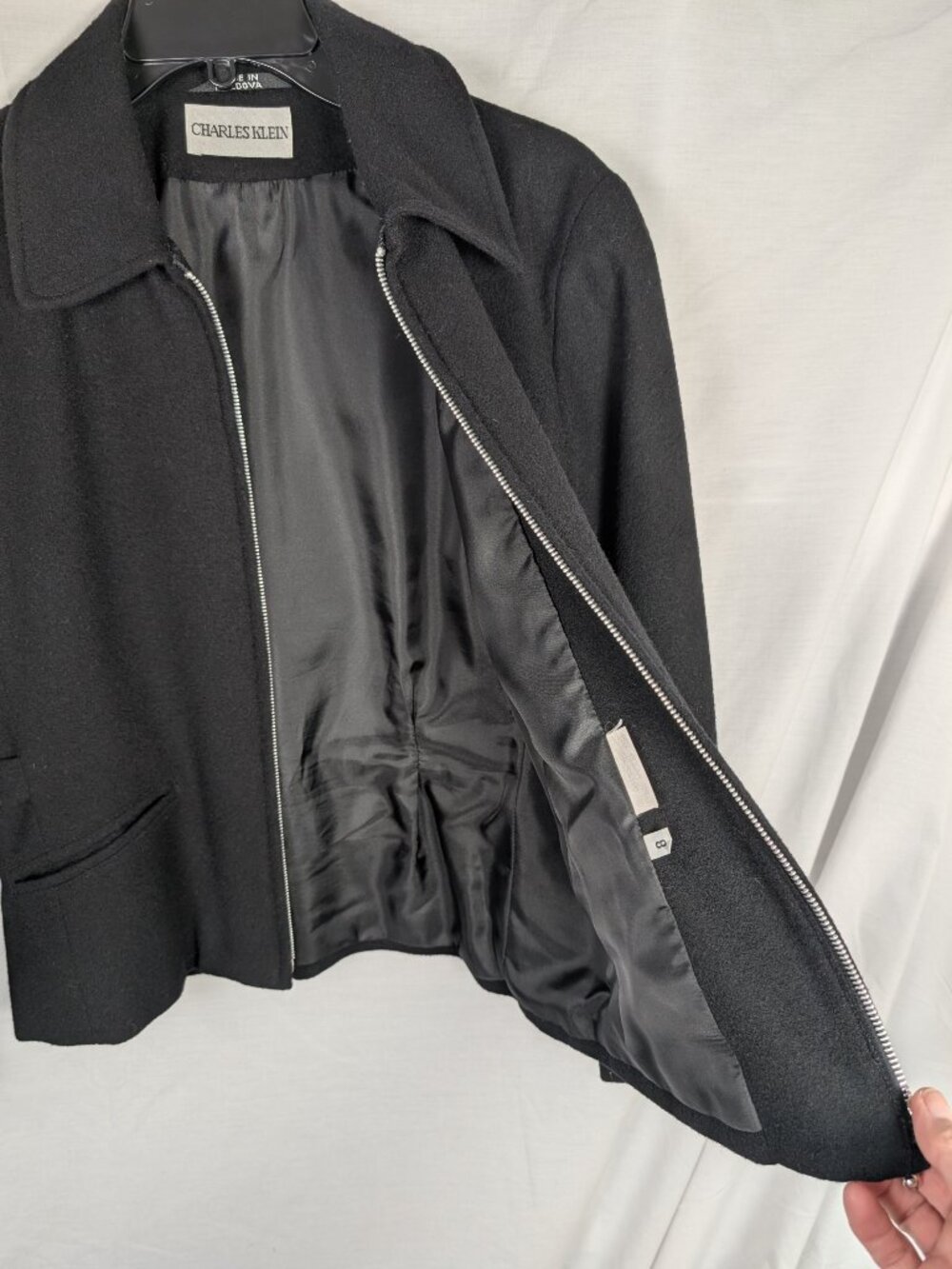 Charles Klein Women's Black Wool Cropped Fitted Jacket Blazer Size 8 Classic - Picture 3 of 9